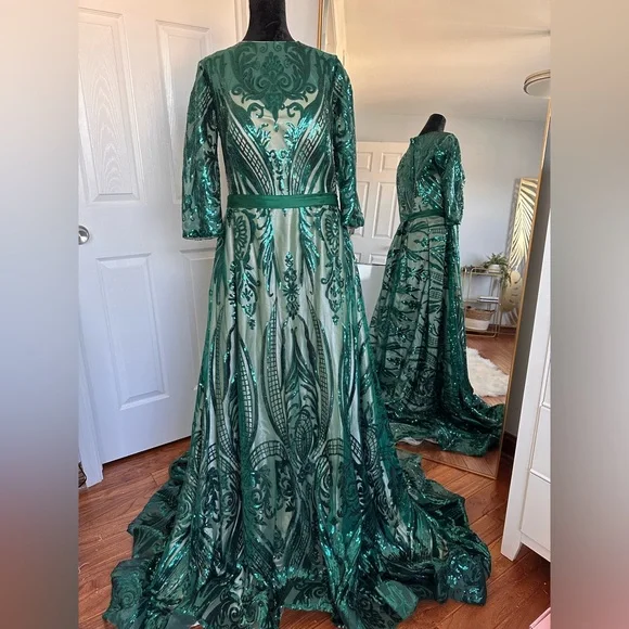 green emerald velvet dress Buy Dusty Green Wedding Lehenga Choli With Handwork Embroidery In USA, UK,  Canada, Australia, Newzeland online main image 1